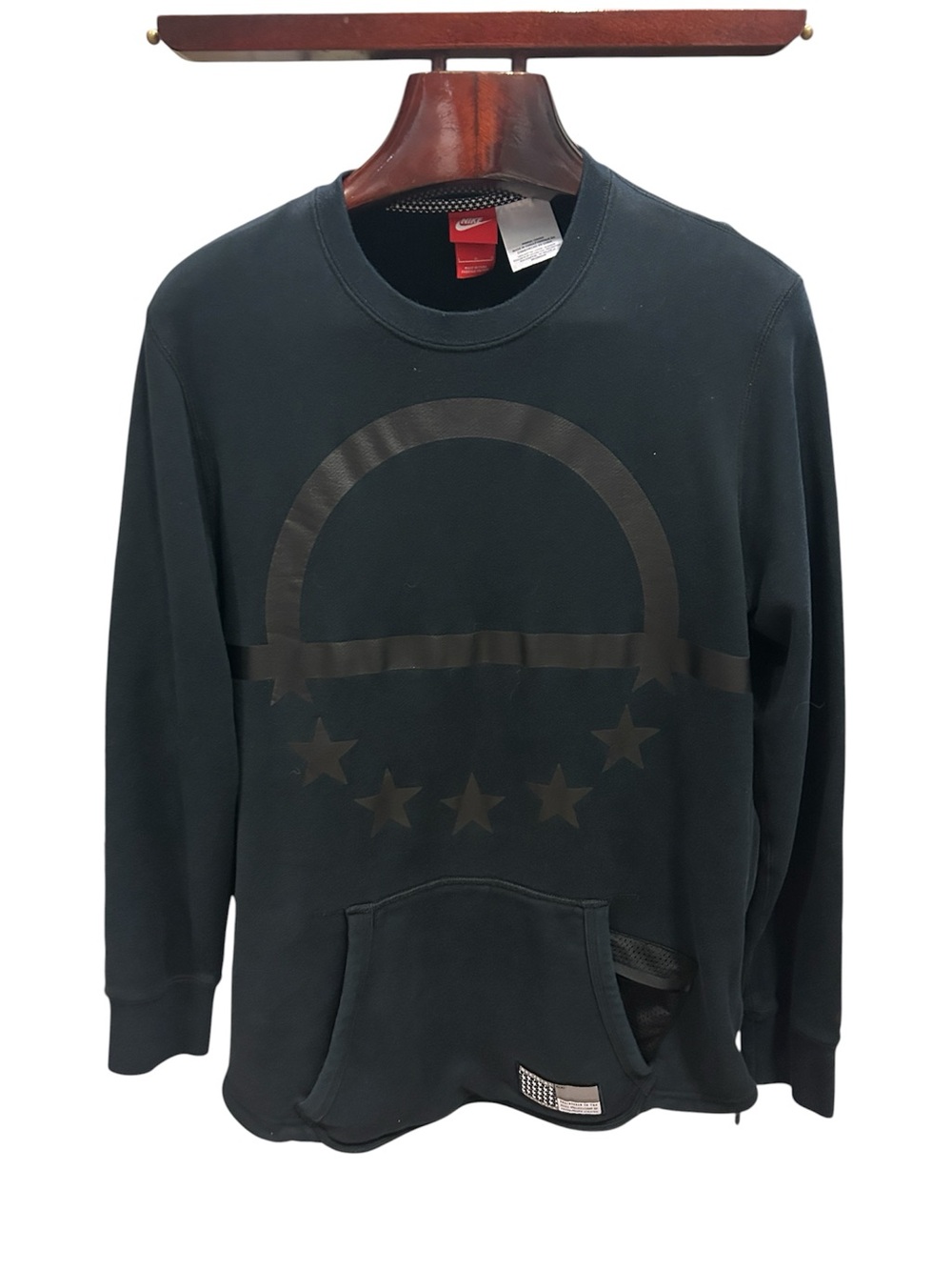 Nike Air Pivot V3 Black Crewneck Sweater